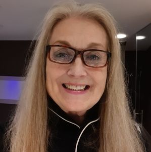 Meet your Posher, Charlene